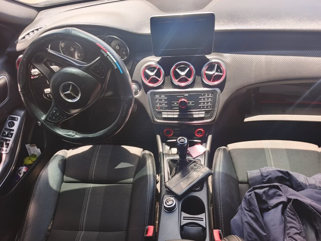MERCEDES BENZ  A200 2017 MOD 2018 — foto 4