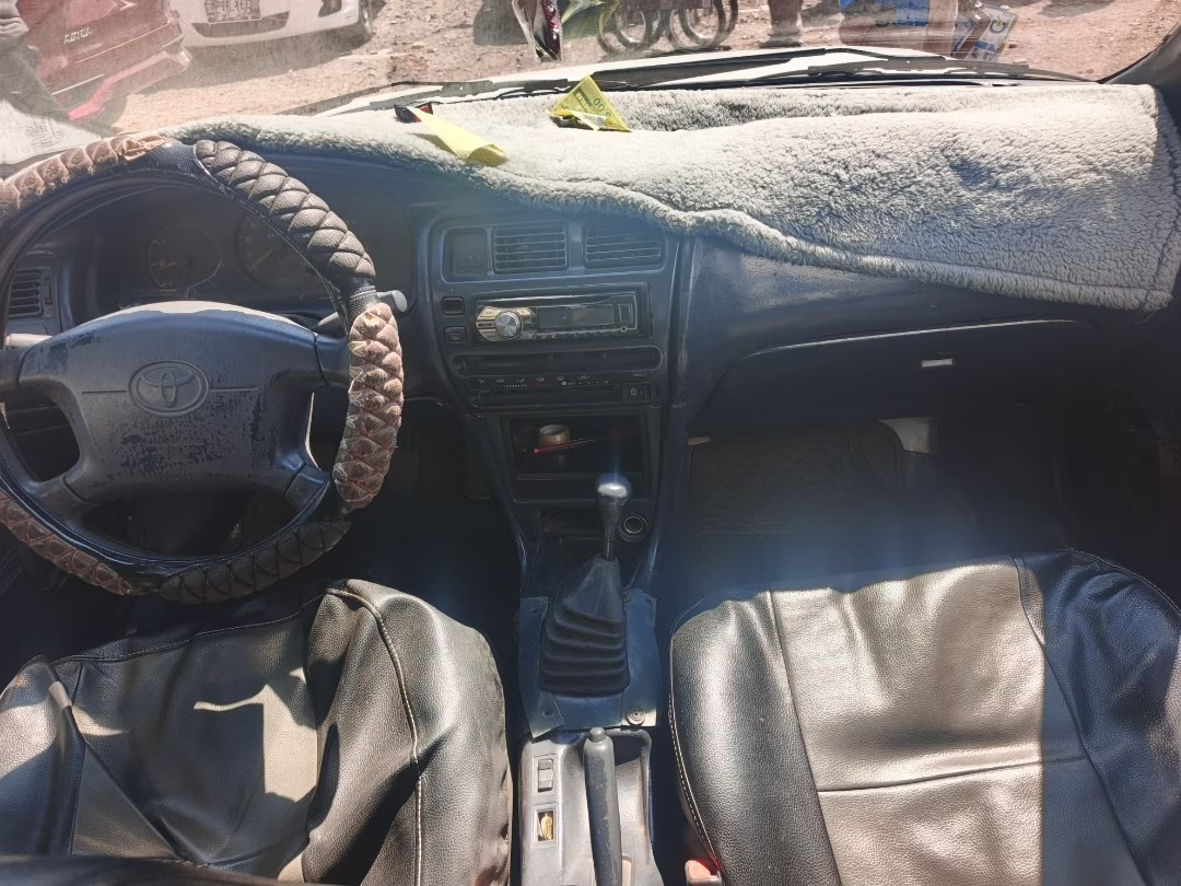 TOYOTA COROLLA 1997 — foto 5