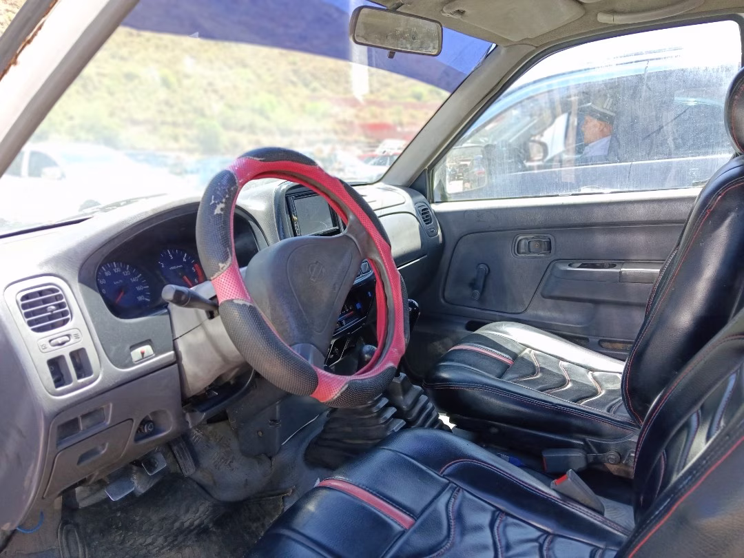 NISSAN FRONTIER 2001 MOD 2001 — foto 4
