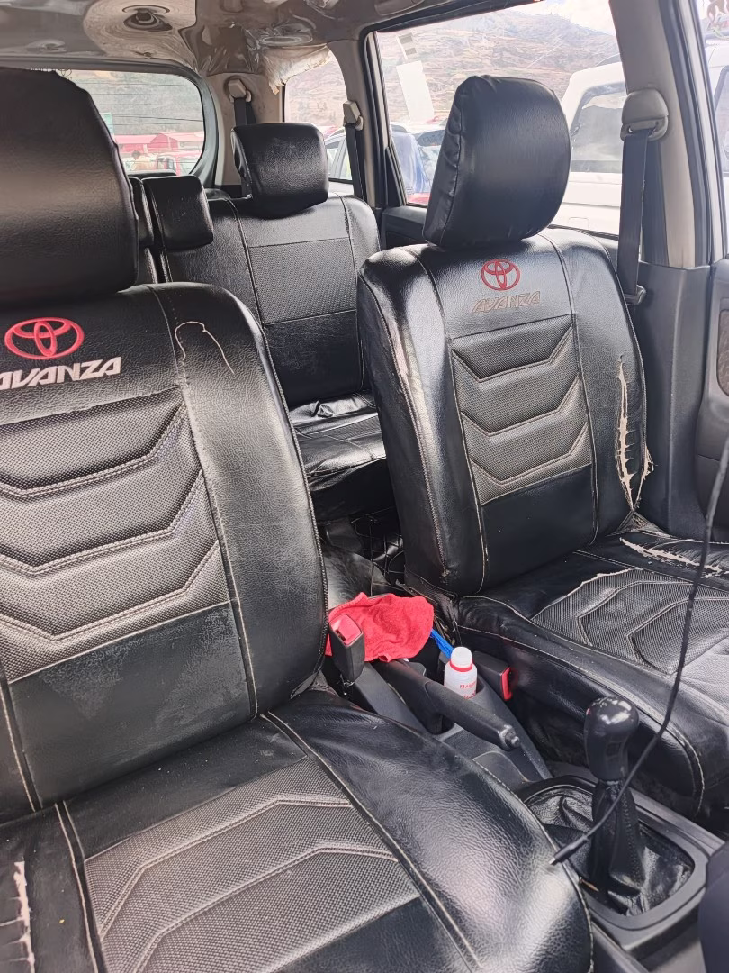 TOYOTA AVANZA 4X2 2021 — foto 3