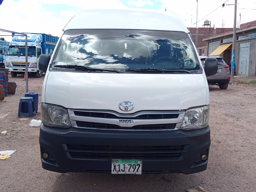 TOYOTA HIACE 2010 MOD 2011 — foto 2