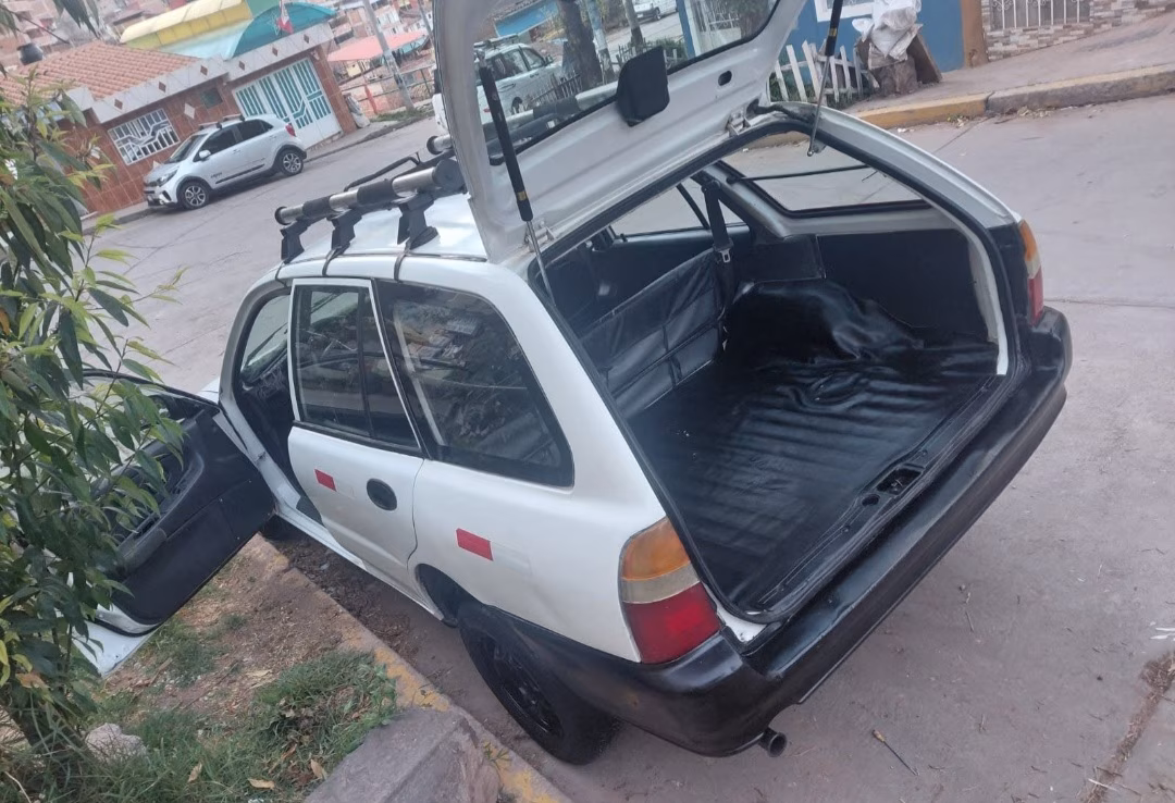 STATION WAGON MOD 2001 — foto 3