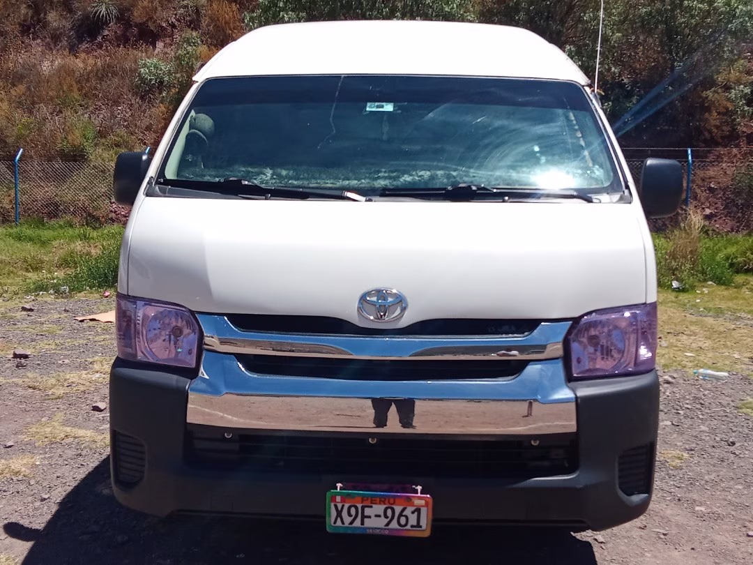 TOYOTA HIACE 2017 — foto 2