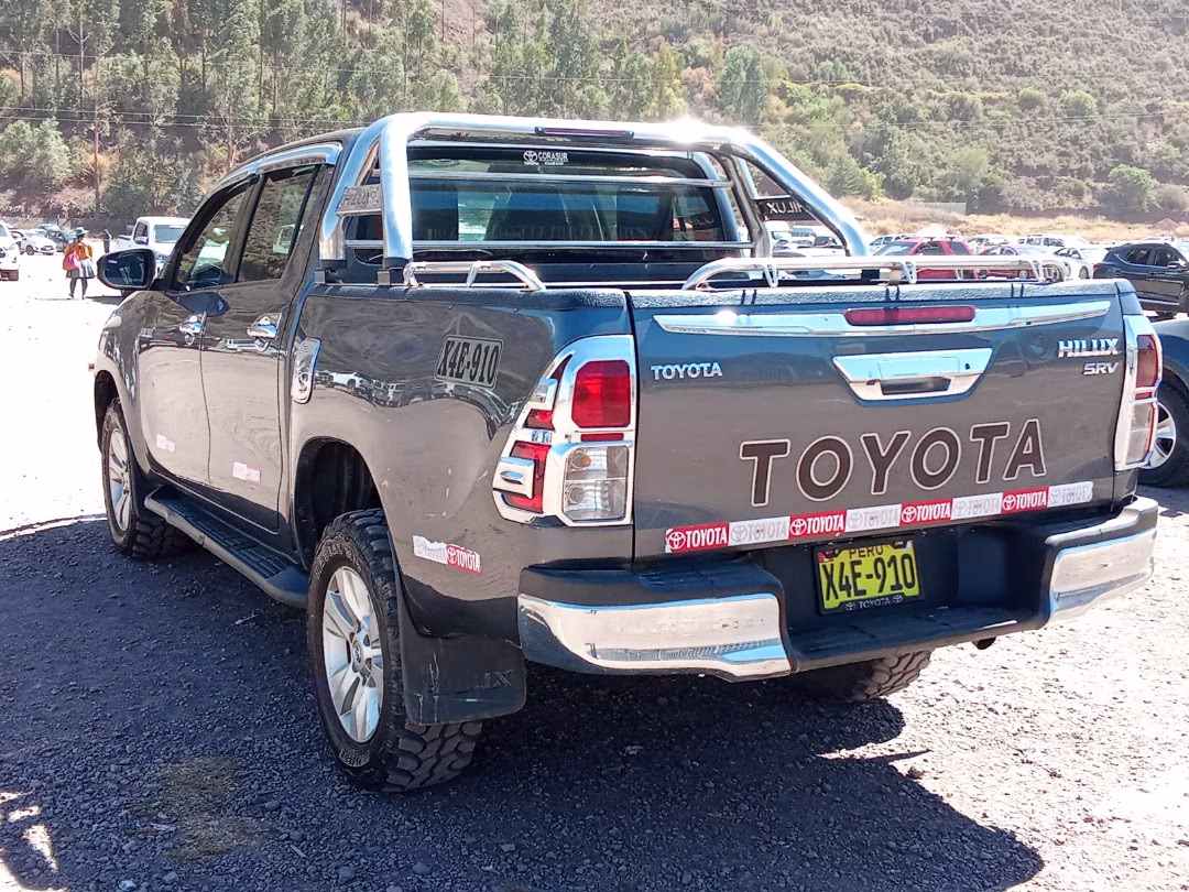 TOYOTA HILUX SRV 4X4 2017 — foto 5