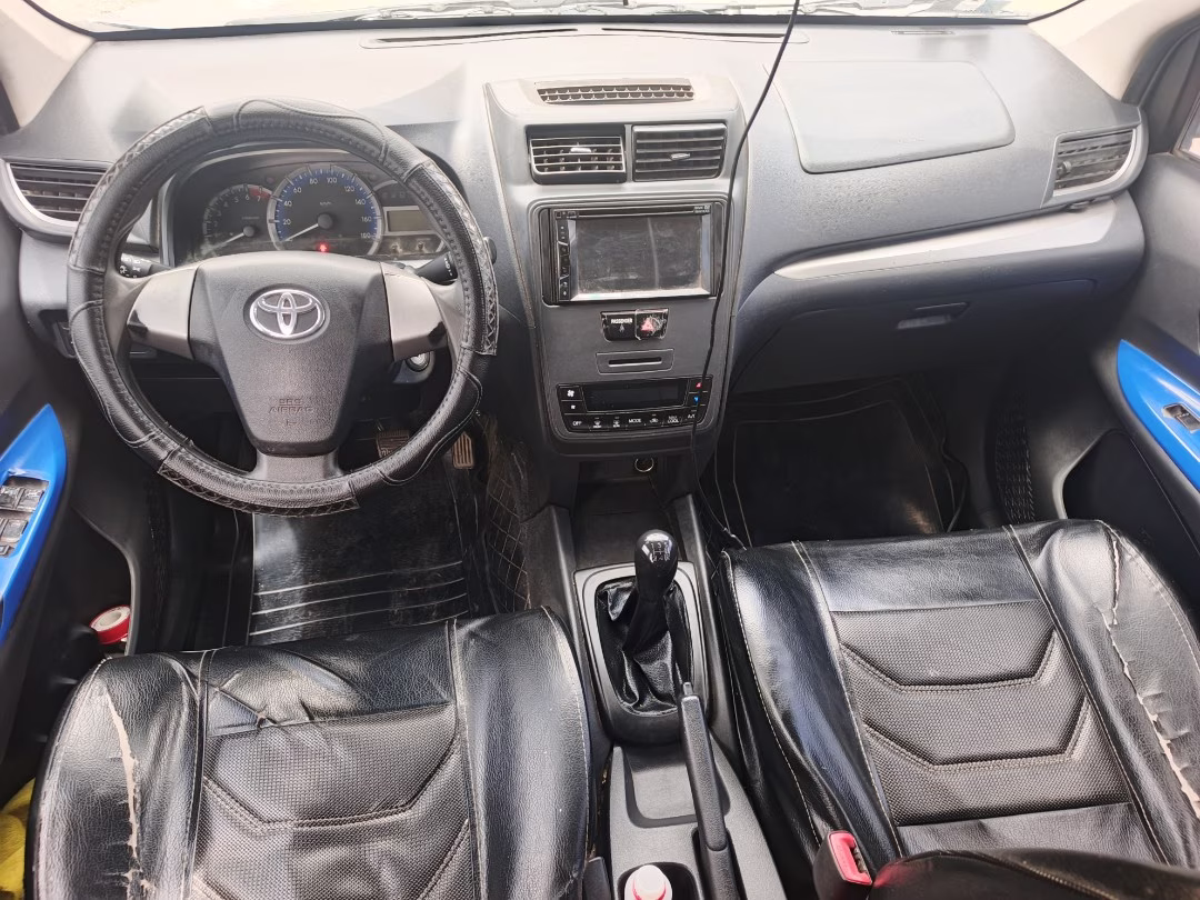 TOYOTA AVANZA 4X2 2021 — foto 2