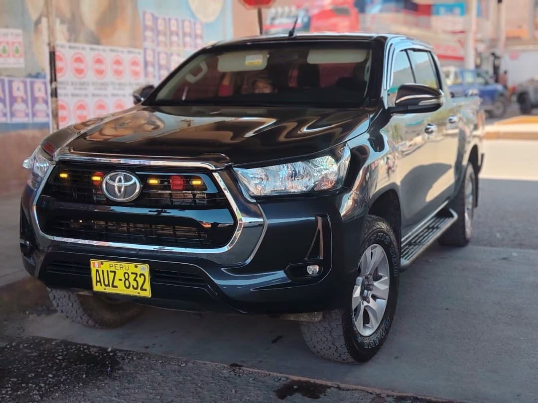TOYOTA HILUX SRV 4X4 2017 — foto 1