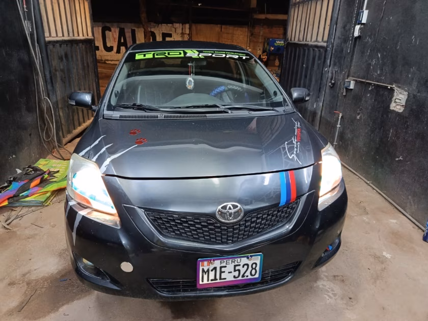 TOYOTA YARIS HUEVITO MOD 2011 — foto 1