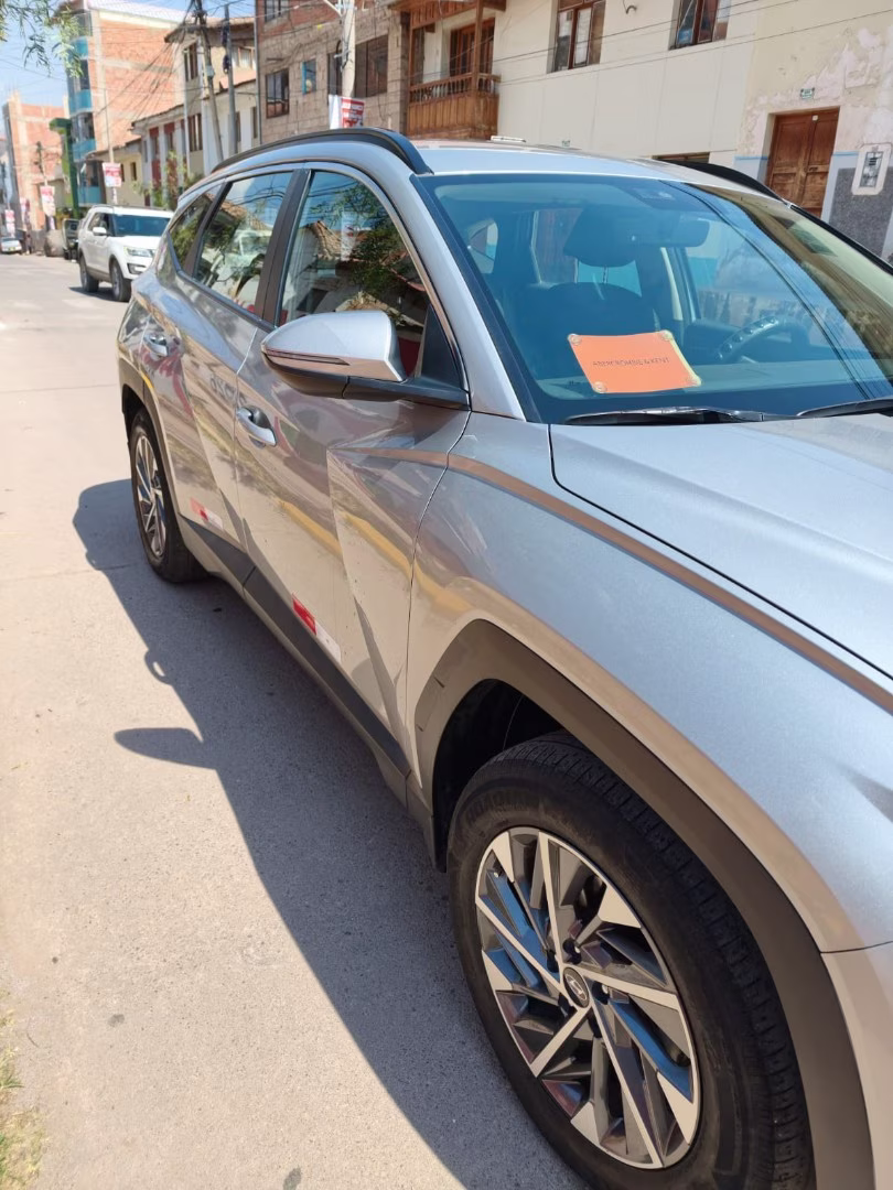 HYUNDAI TUCSON 2024 — foto 3