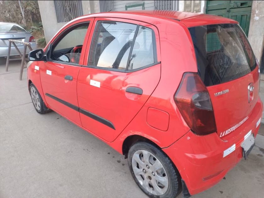 HYUNDAI I10 2013 — foto 3