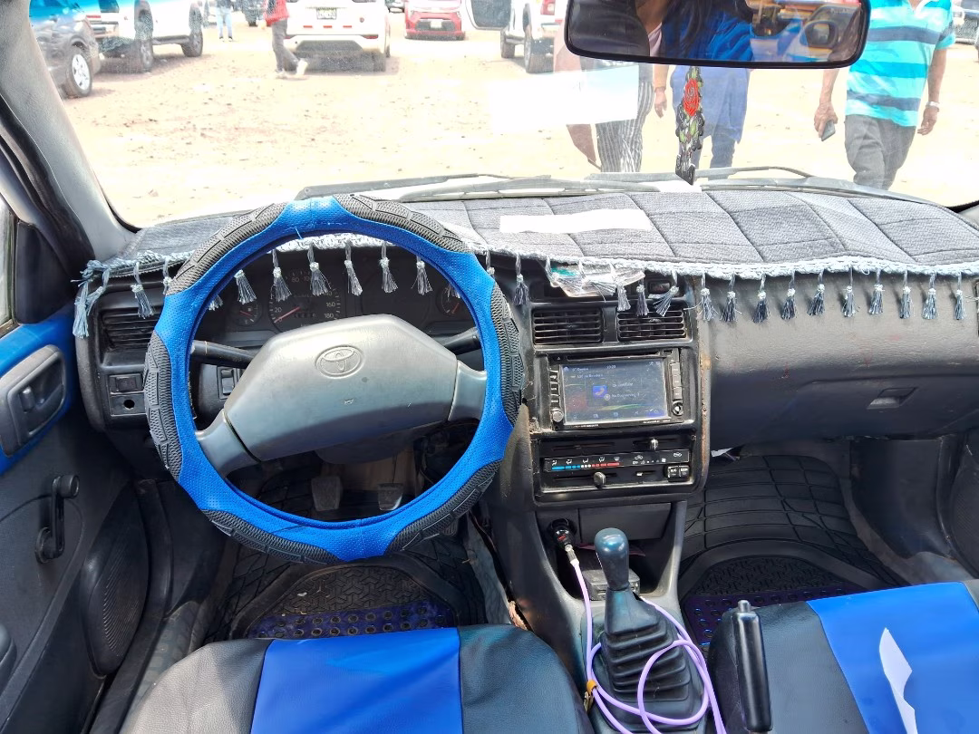 TOYOTA CALDINA MOD 1996 — foto 5