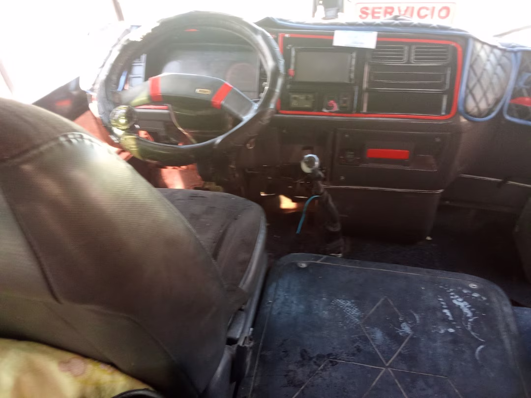 MITSUBISHI ROSA 1988 — foto 6