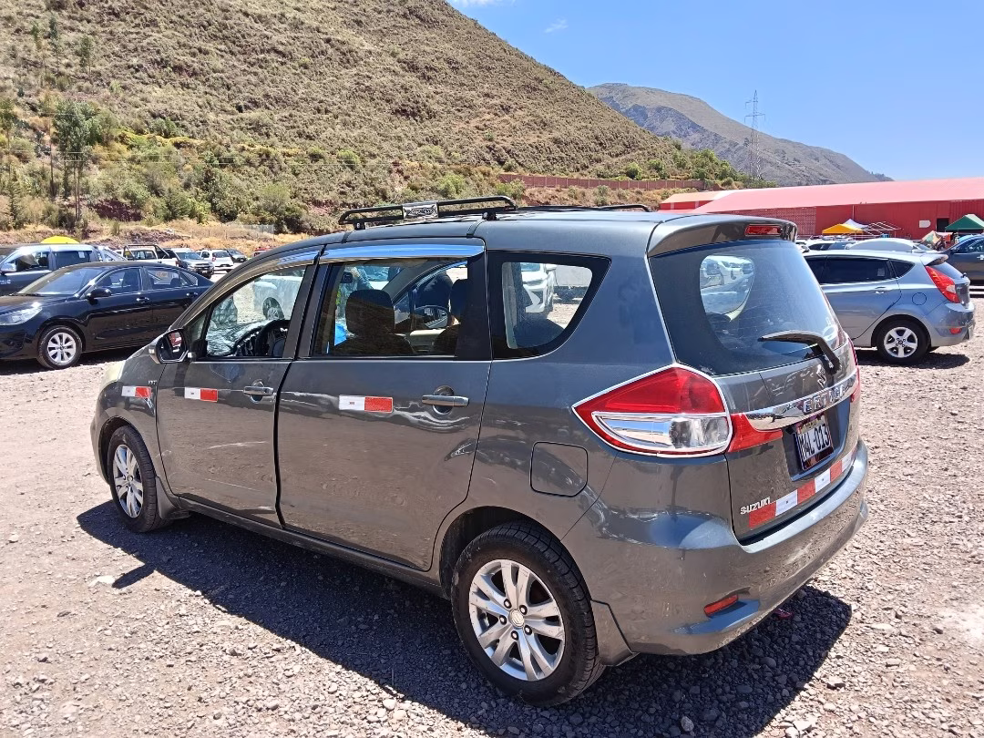 SUZUKI ERTIGA 2017 MOD 2018 — foto 6
