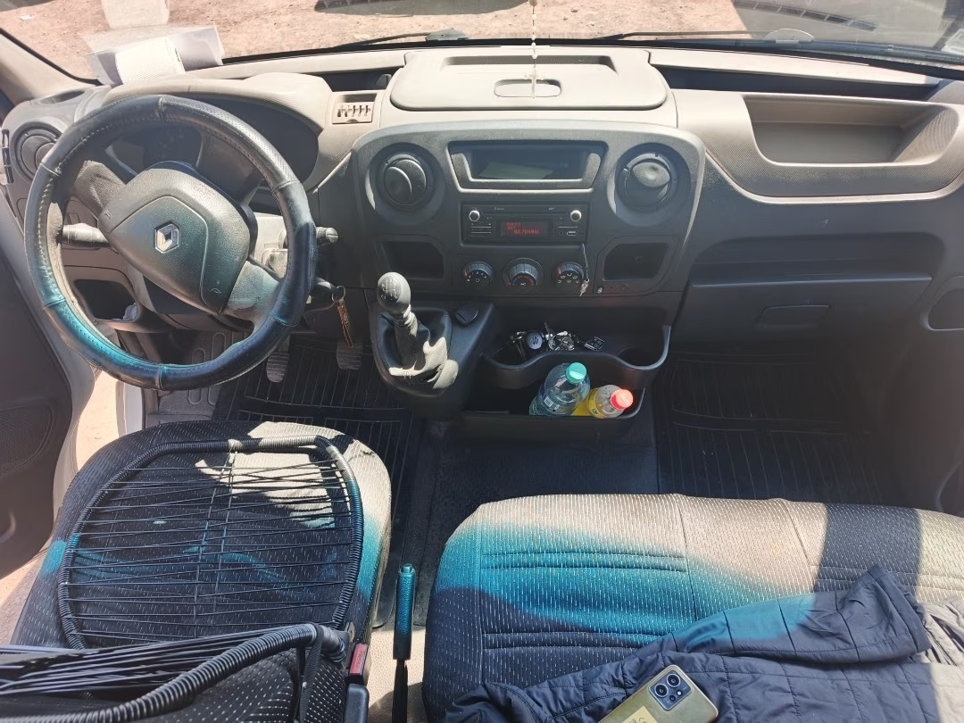 RENAULT MASTER 2015 — foto 3
