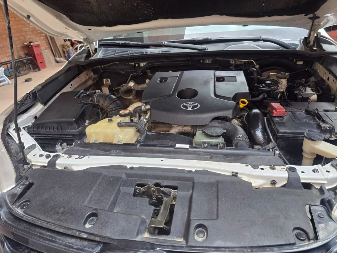 TOYOTA HILUX 4X4 2023 — foto 4
