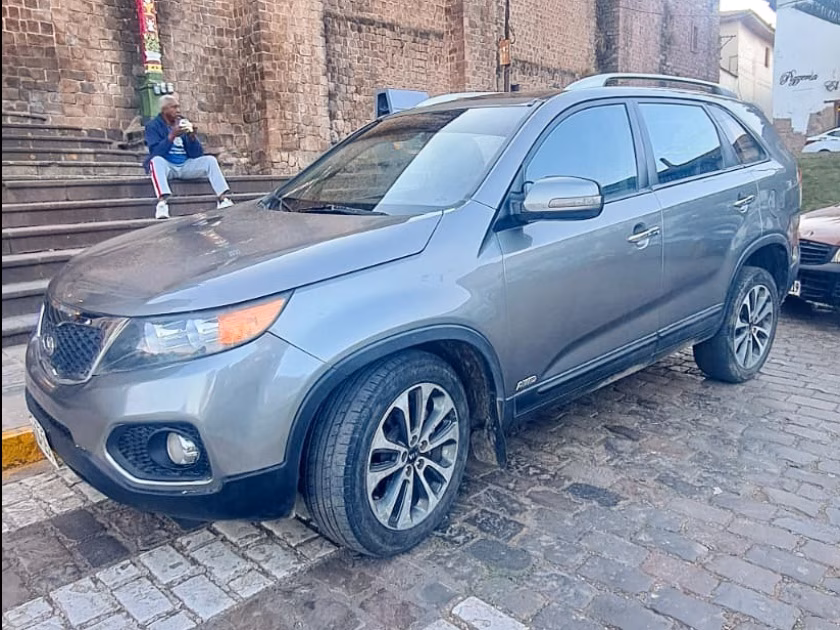 KIA SORENTO 2010 MOD 2011 — foto 1