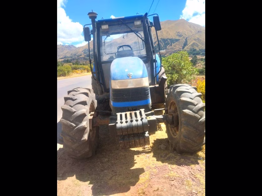NEW HOLLAND 104HP 2014 — foto 1