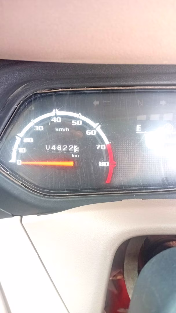 BAJAJ RE AUTORIKSHA TORITO 4T LPGR 2024 — foto 2