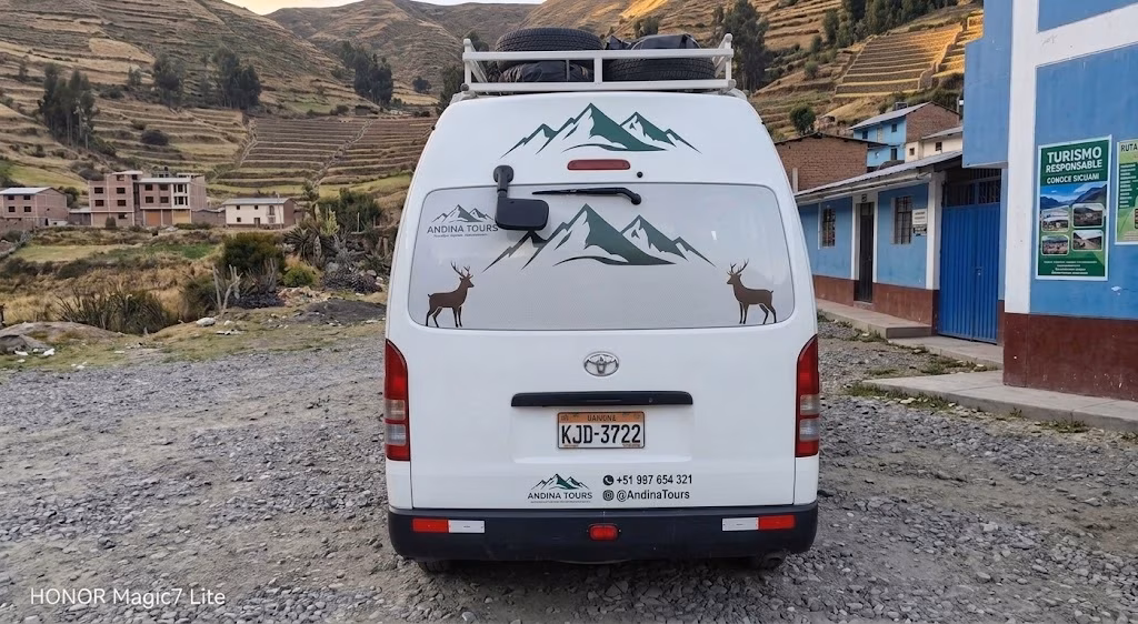 TOYOTA HIACE 2013 — foto 6