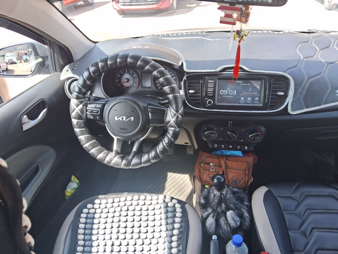 KIA SOLUTO LX FULL MOD 2025 — foto 5
