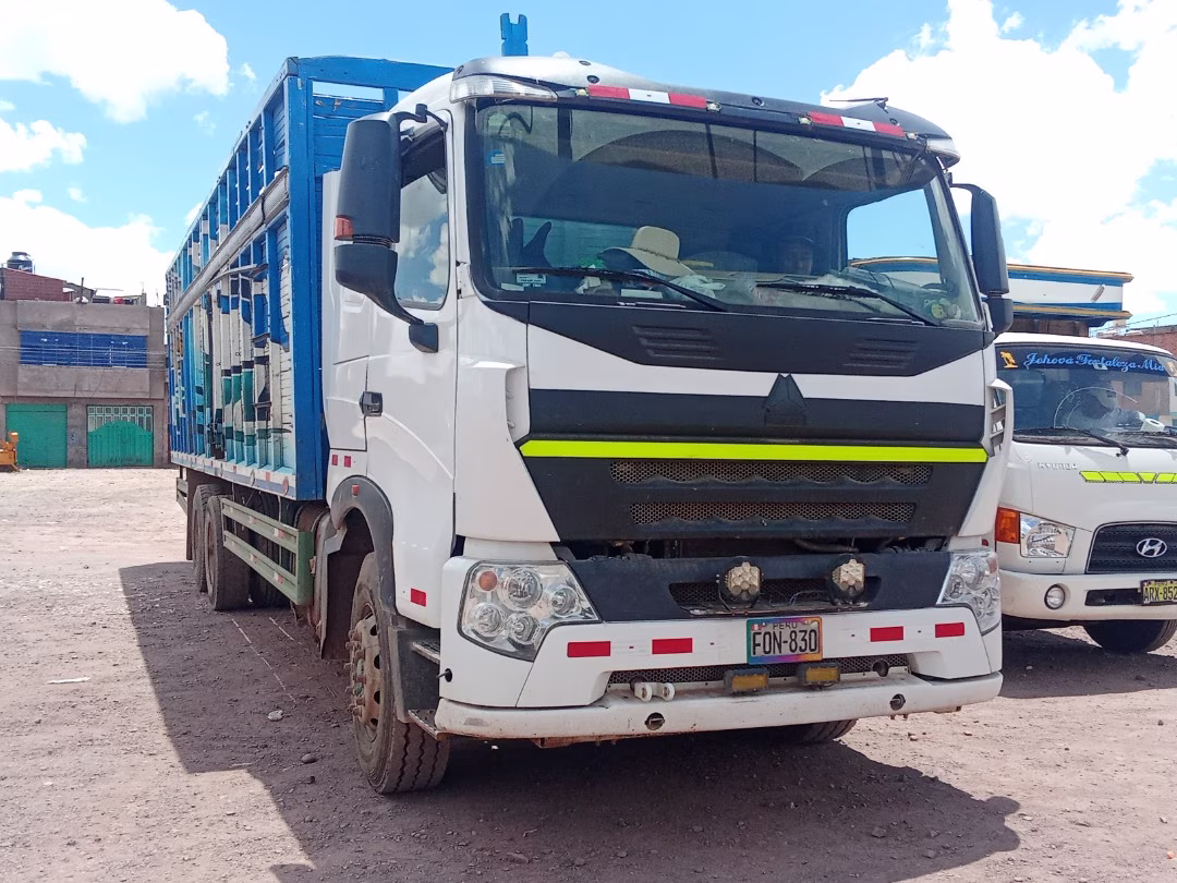 HOWO A7 SINOTRUK 2011 — foto 3