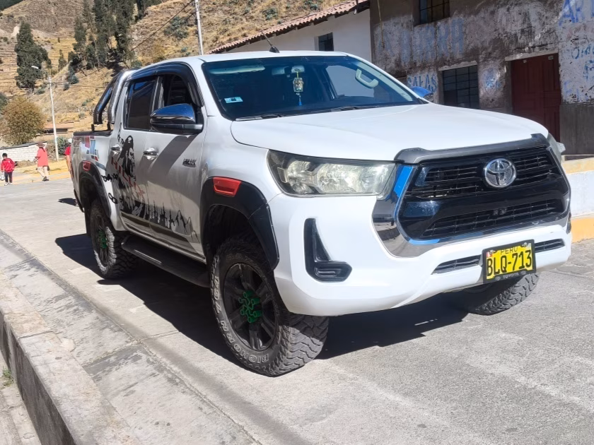 TOYOTA HILUX SR 2022 — foto 5