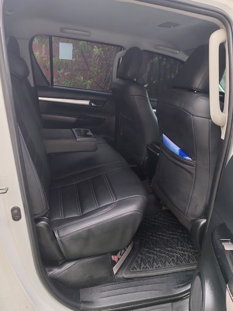 TOYOTA HILUX SRV 2024 — foto 4