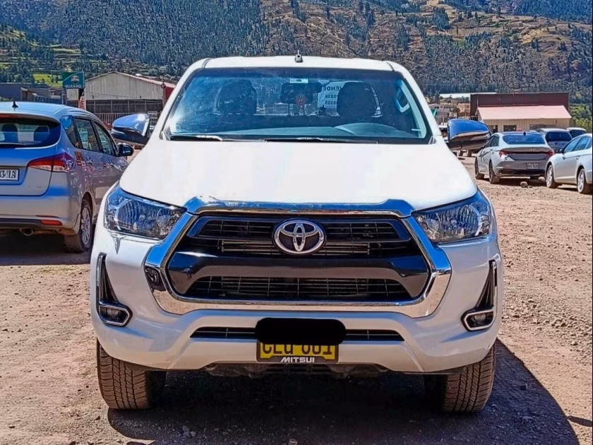 TOYOTA HILUX 4X4 2026 — foto 2