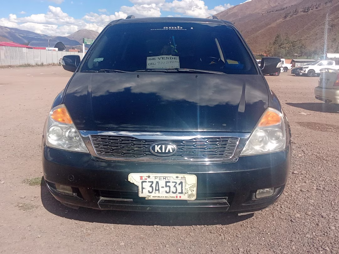 KIA CARNIVAL 2014 — foto 2