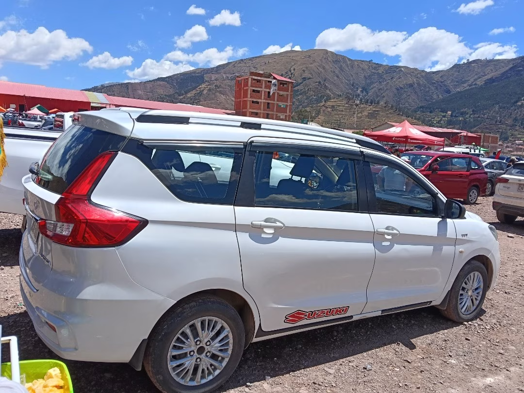 SUSUKI ERTIGA 2022 MOD 2022 — foto 2