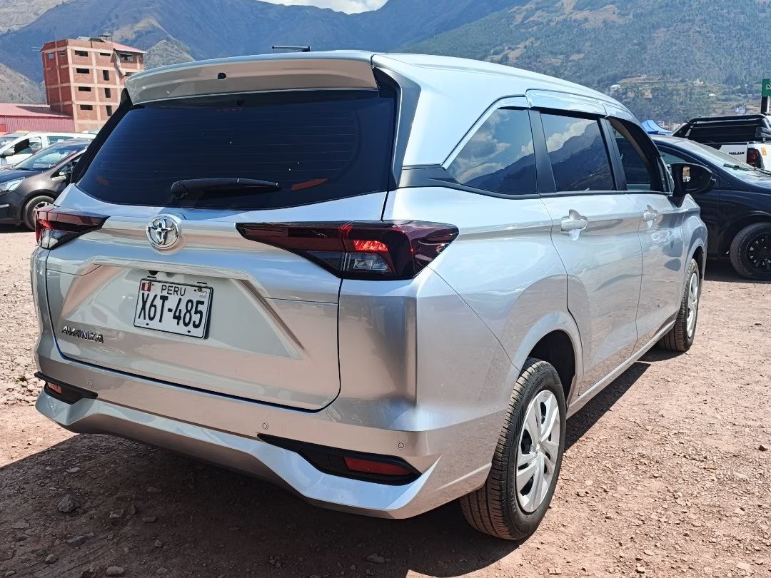 TOYOTA AVANZA 2027 — foto 3
