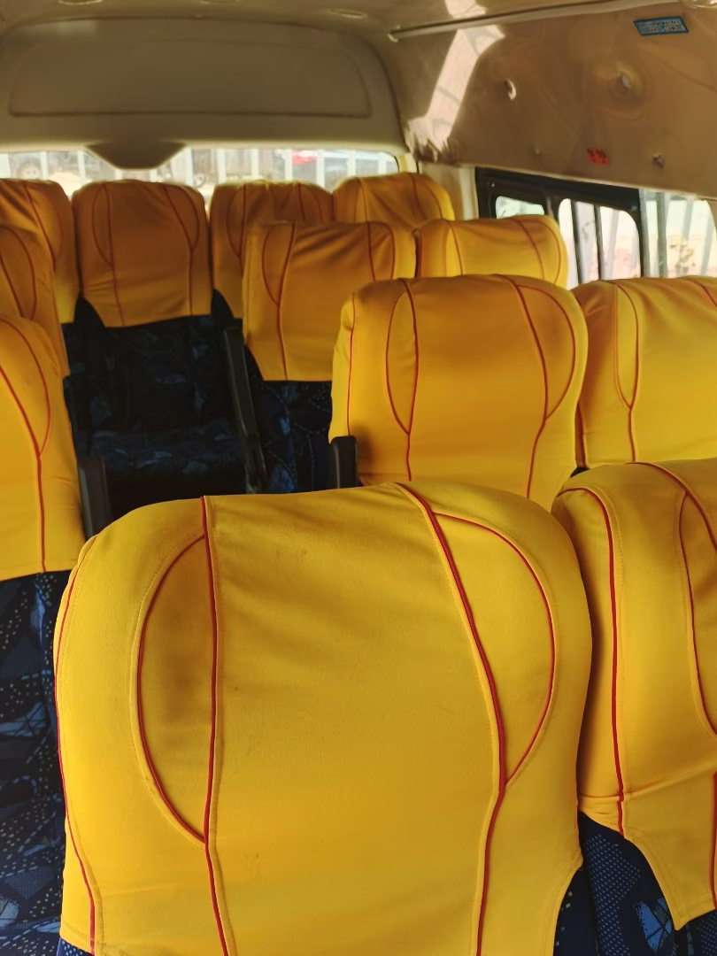 TOYOTA HIACE 2016 — foto 4