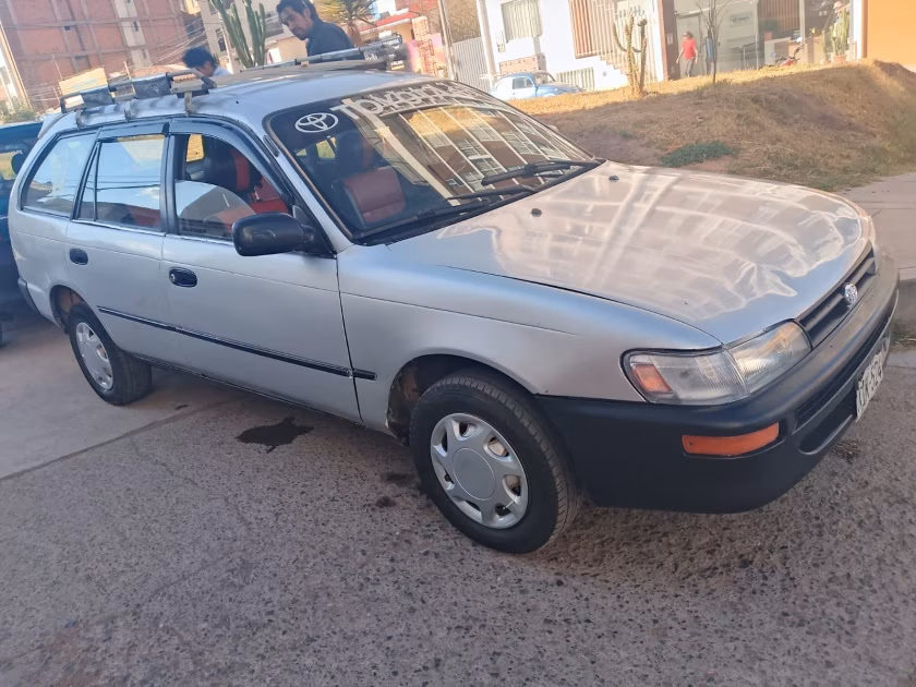 TOYOTA COROLLA 2000 — foto 2