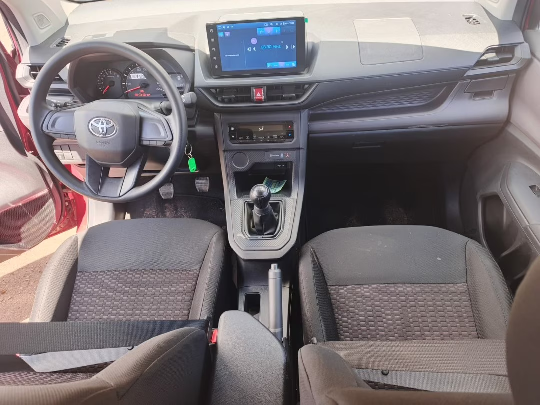TOYOTA AVANZA 1.5 2027 — foto 5