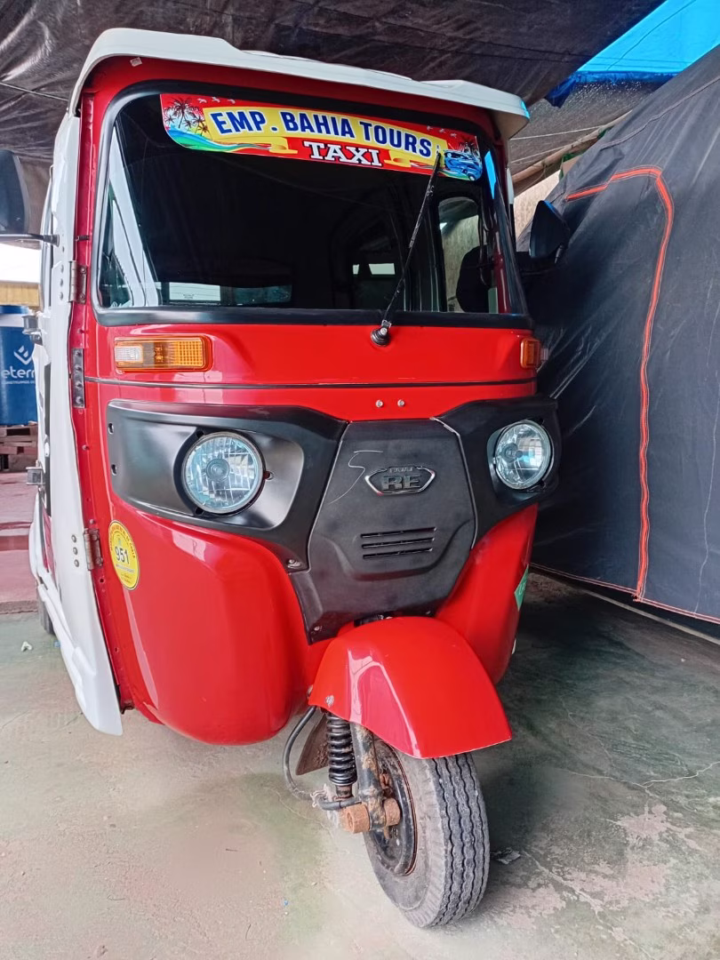 BAJAJ RE AUTORIKSHA TORITO 4T LPGR 2024 — foto 8