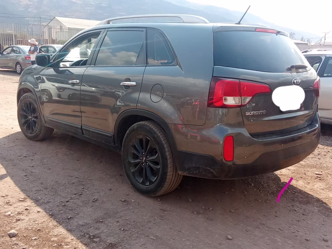 KIA SORENTO 2014 — foto 4