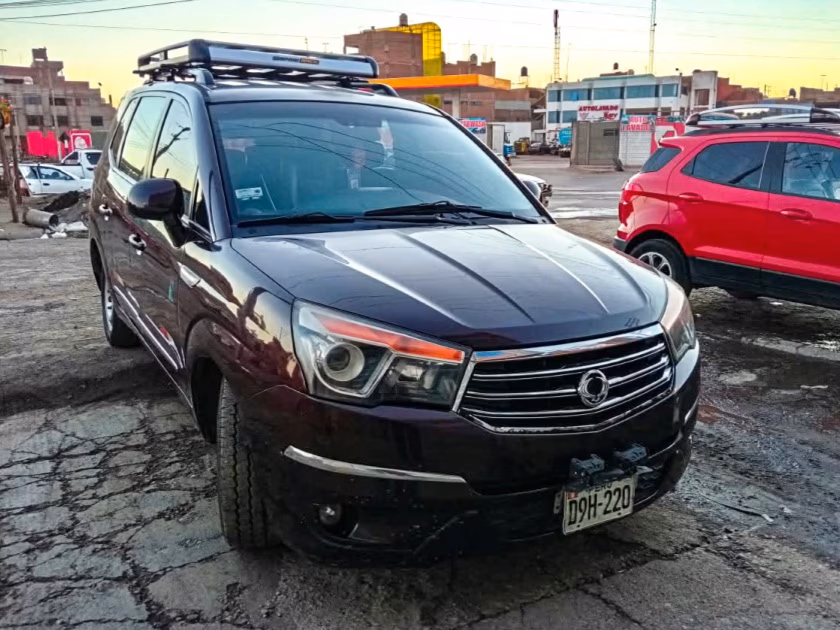 SSANGYONG RODIUS 2013 MOD 2014 — foto 6